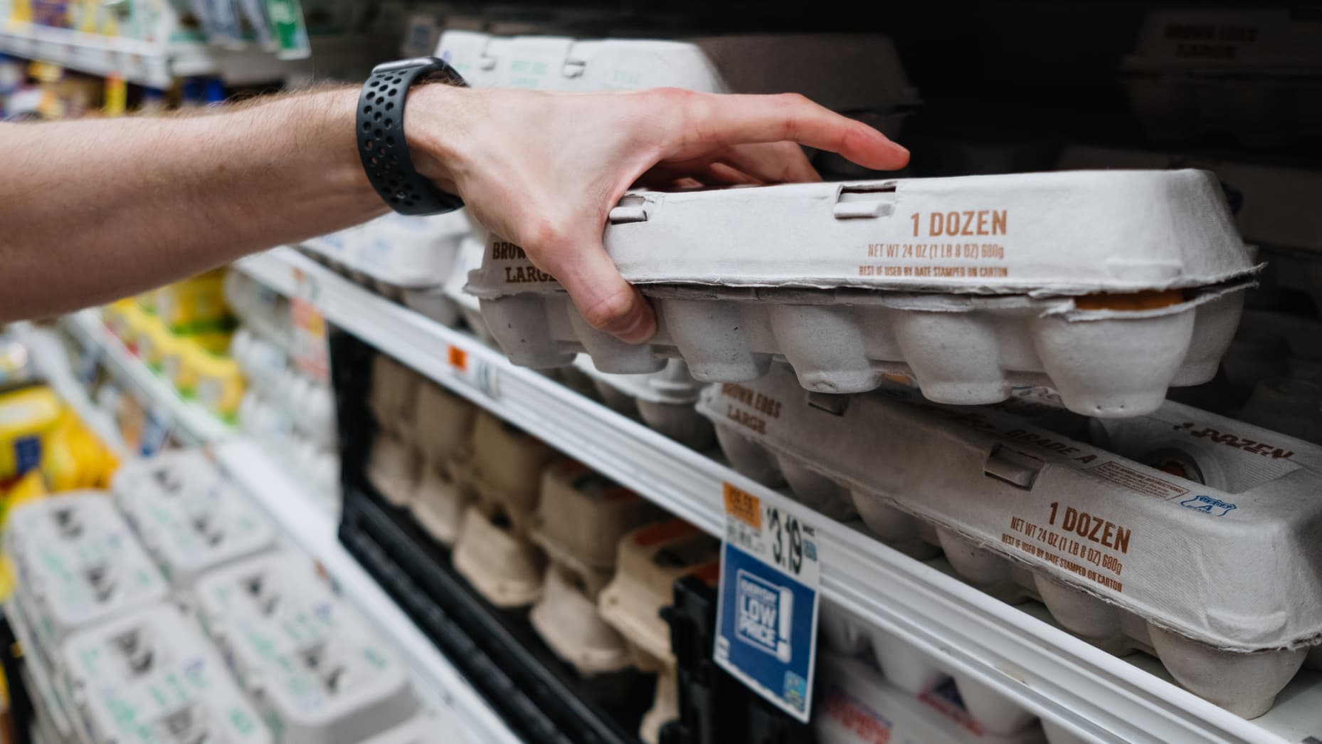 Annual Inflation Rate Rises to 2.7% in November