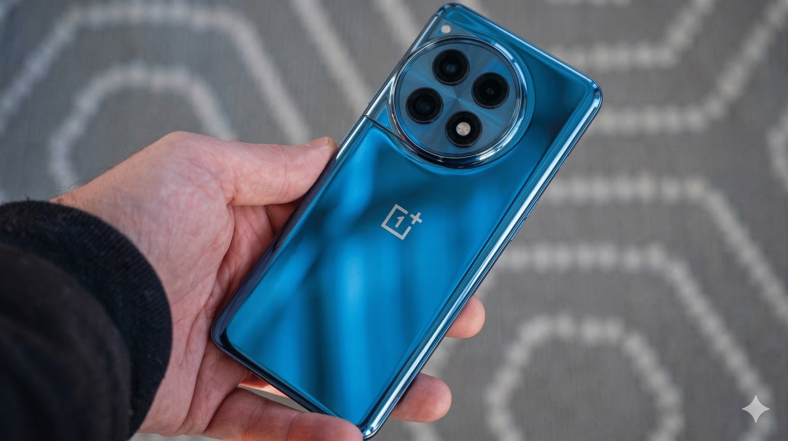 OnePlus 13 Pro 5G 180MP camera module and premium design